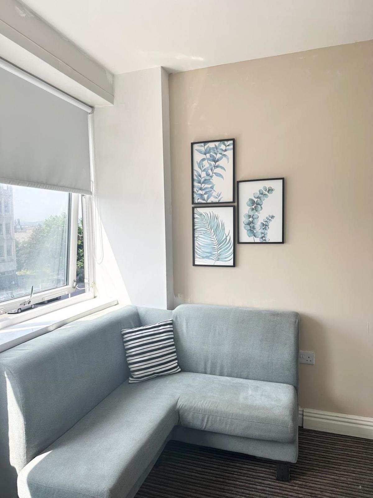 Studio Apartment For 2 Μπράντφορντ Εξωτερικό φωτογραφία